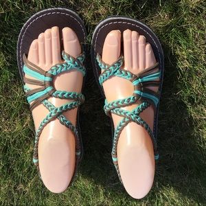 NWOT Handwoven Women’s Teal/Olive Sandals Size 7